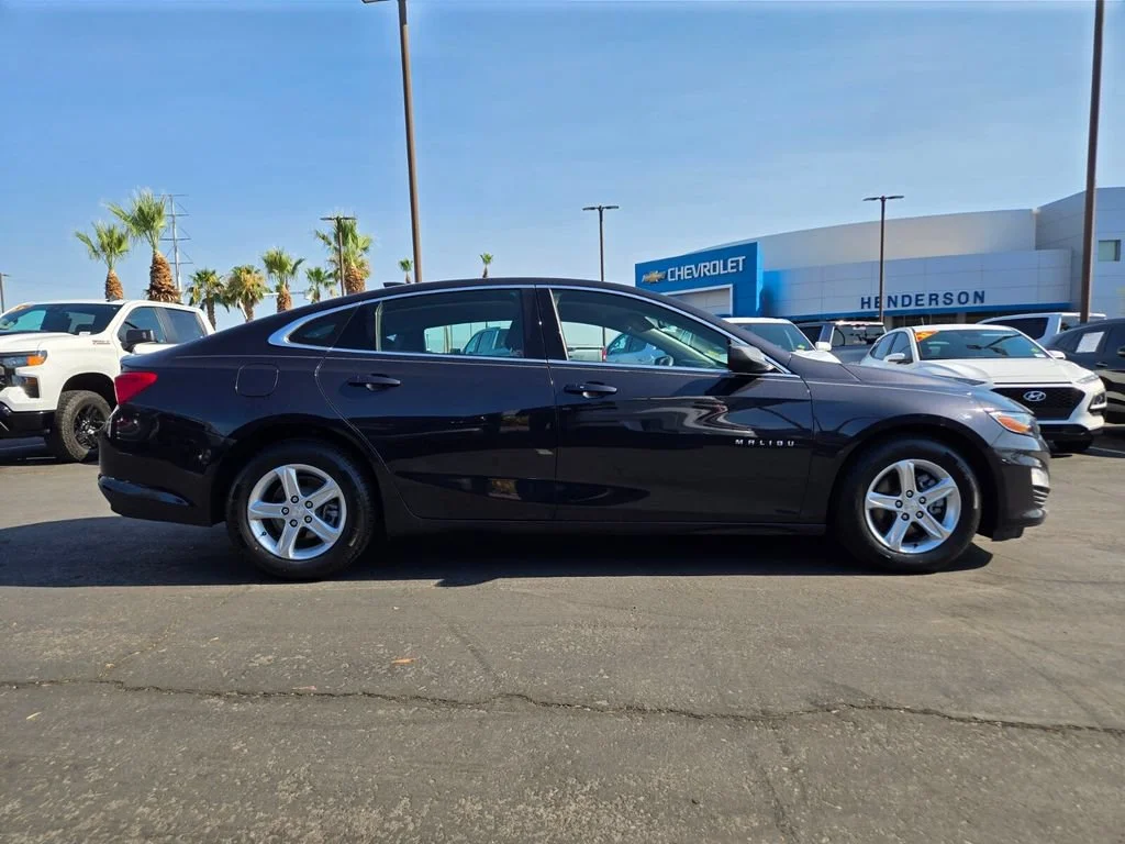 Used 2022 Dark Ash Metallic Chevrolet LS image 7