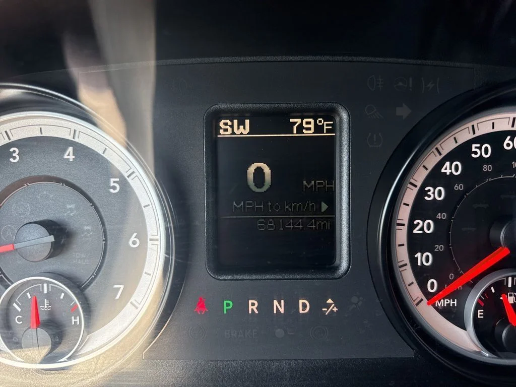 Used 2014 White Ram SLT image 19