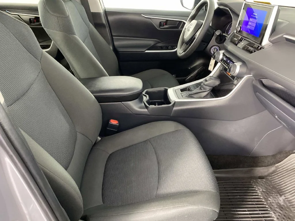 Used 2025 Silver Sky Metallic Toyota LE image 11