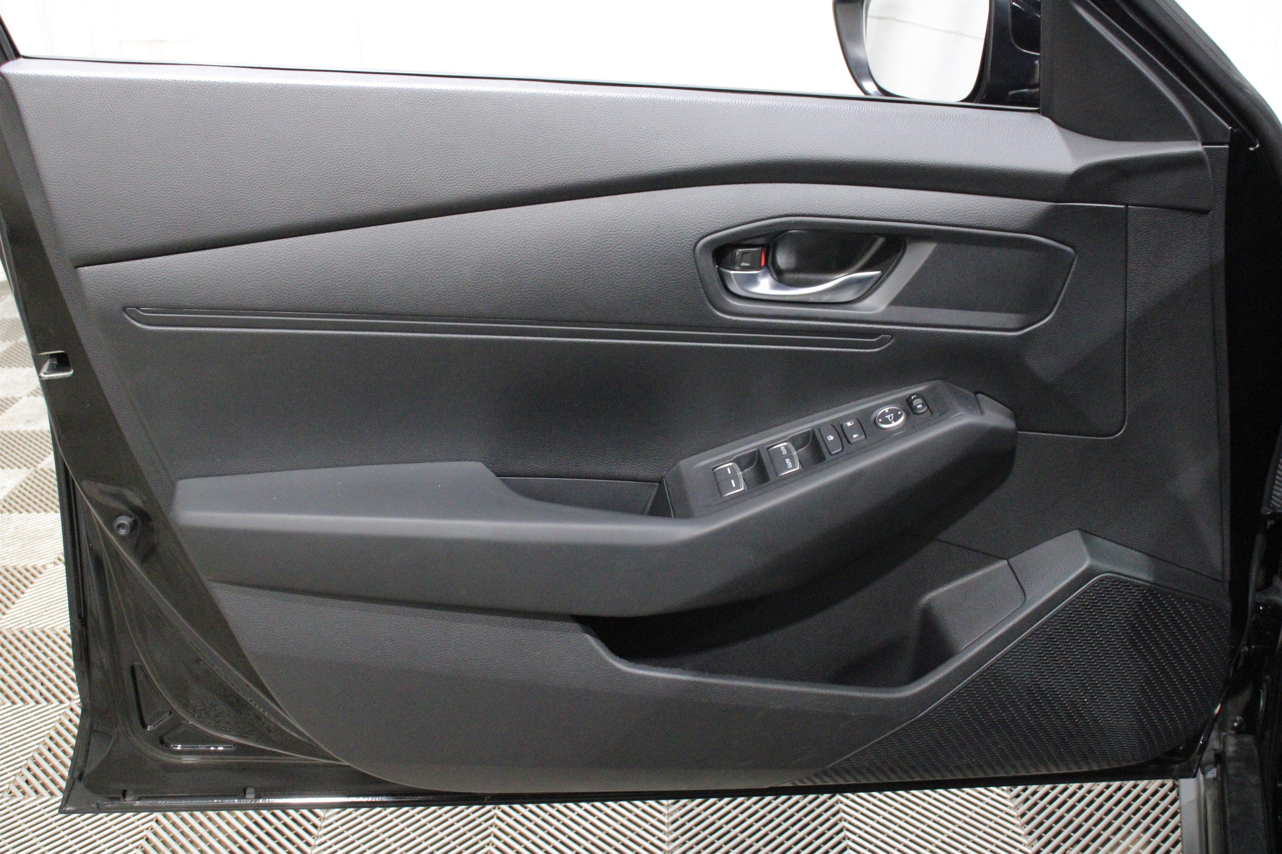 Used 2023 Crystal Black Pearl Honda LX image 6