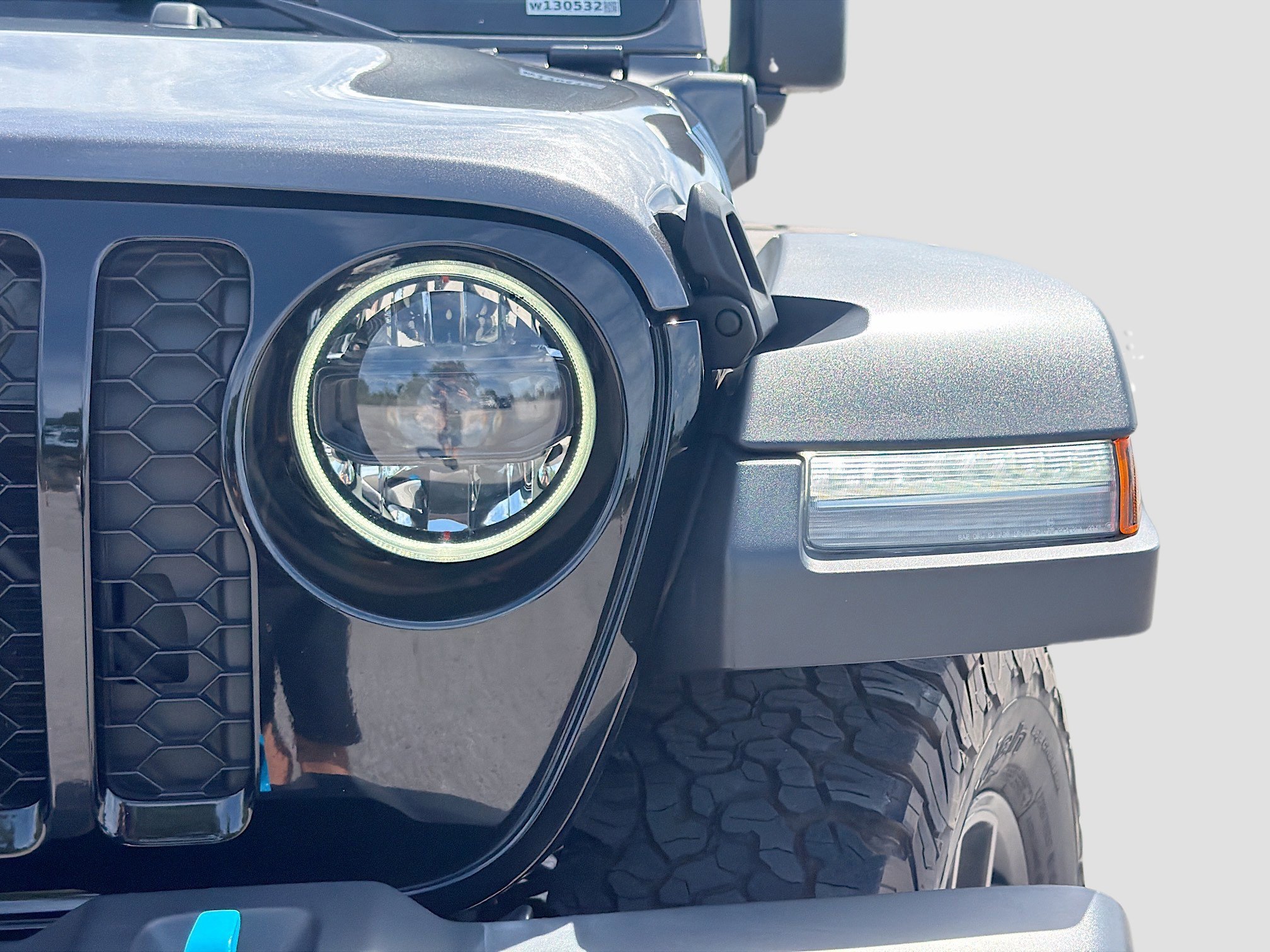 Used 2024 Granite Crystal Metallic Clearcoat Jeep Willys image 9