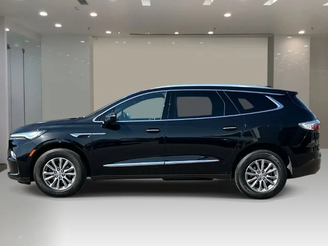 Used 2023 Black Buick Essence image 3