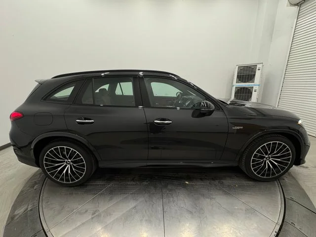 New 2026 Graphite Gray Metallic Mercedes-Benz GLC 43 AMG® image 16