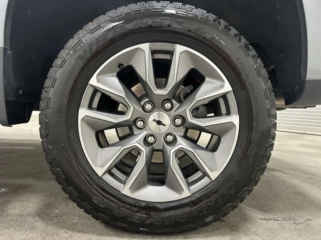 Used 2021 Steel Metallic Chevrolet RST image 12