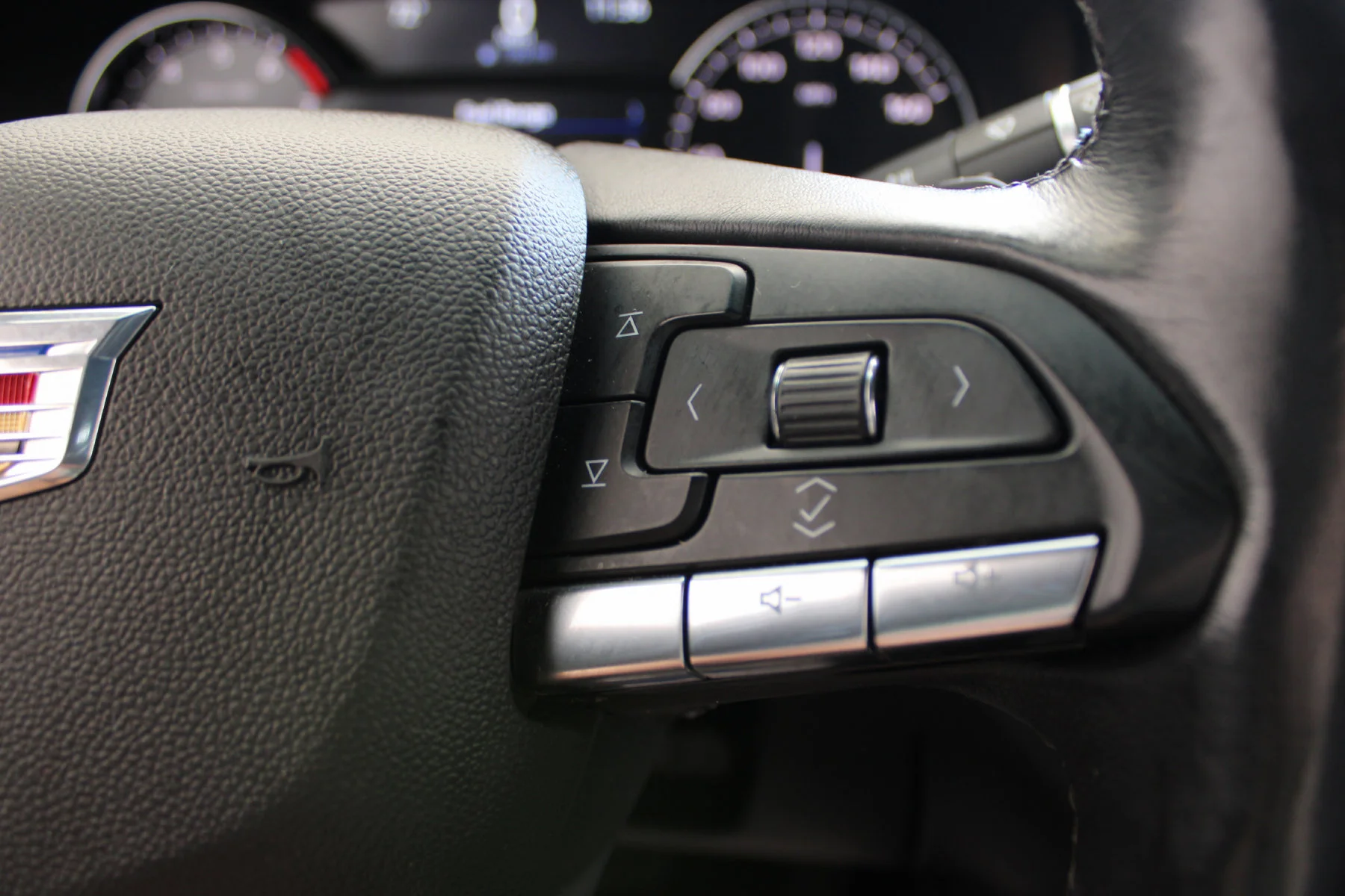 Used 2023 Summit White Cadillac 4dr Sdn Premium Luxury image 9
