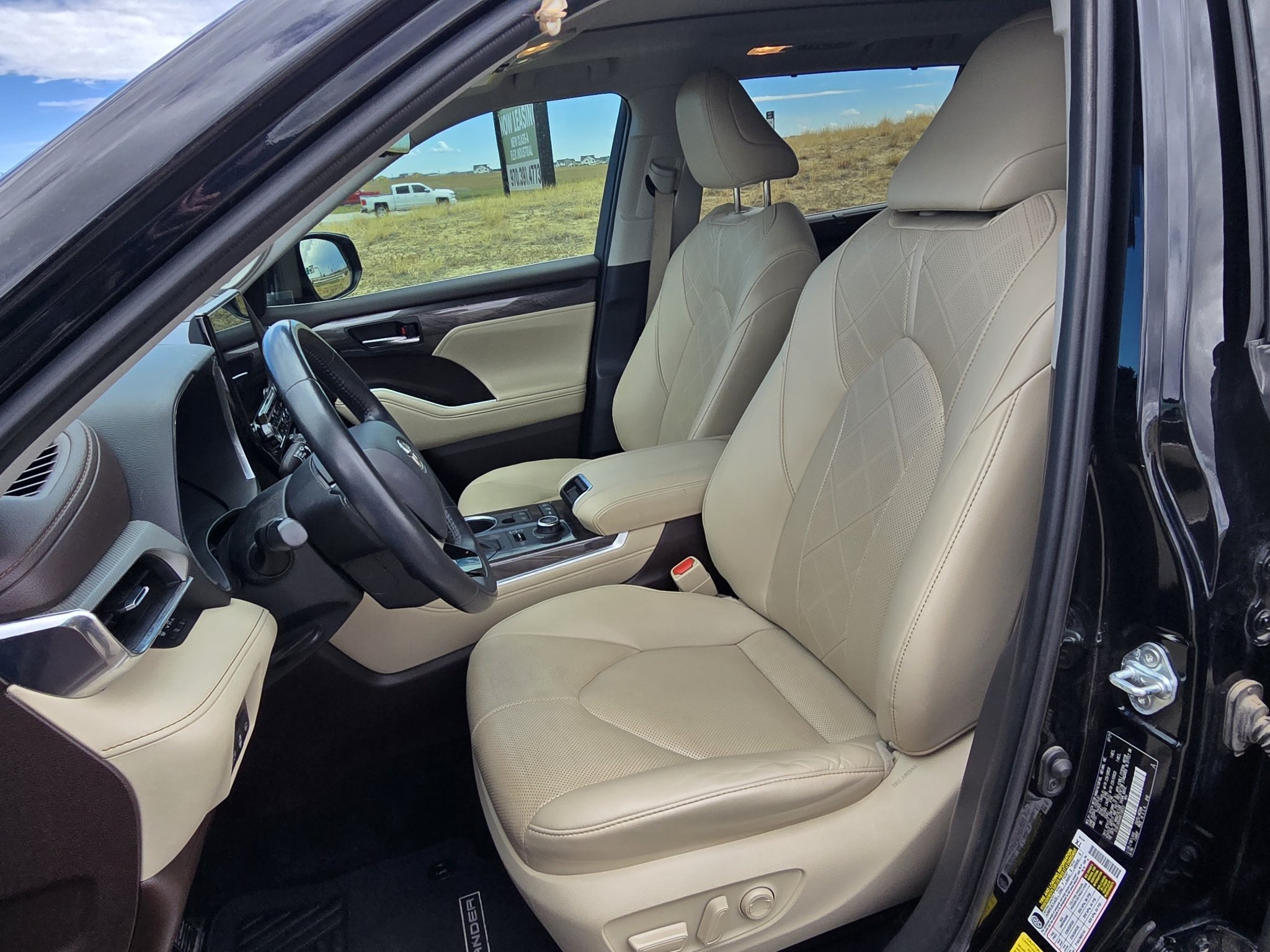 Used 2021 Midnight Black Metallic Toyota Platinum image 13