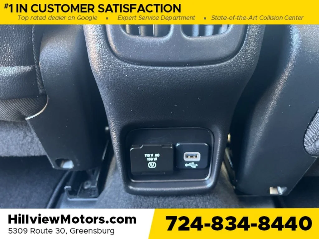 Used 2019 Olive Green Pearlcoat Jeep Limited image 27
