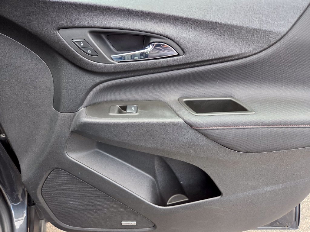 Used 2022 Gray Chevrolet RS image 22