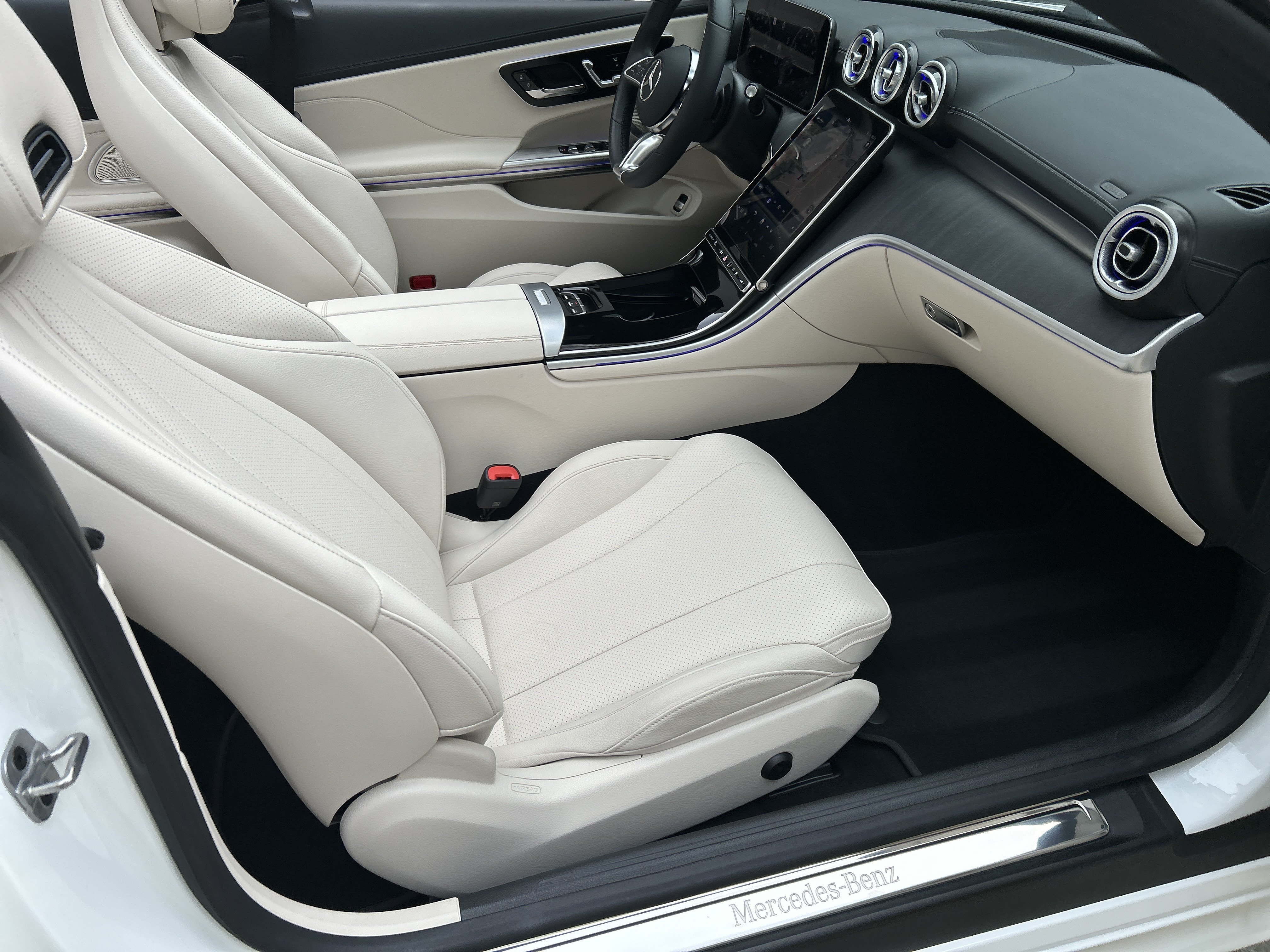 Certified Used 2025 Polar White Mercedes-Benz CLE 300 4MATIC® Cabriolet image 54