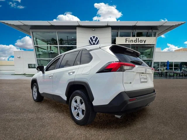 Used 2021 White Toyota XLE image 3