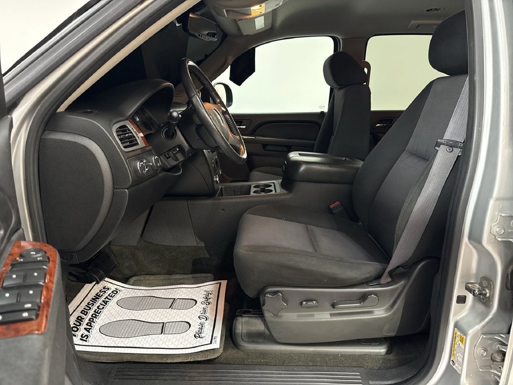 Used 2011 Pure Silver Metallic GMC SLE image 12