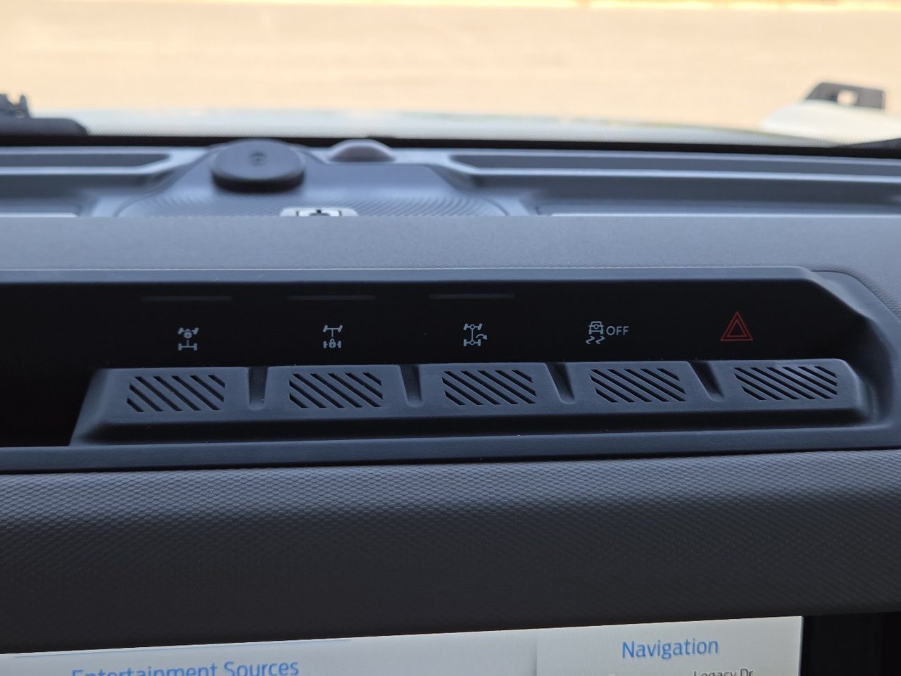 Used 2023  Ford Base image 33