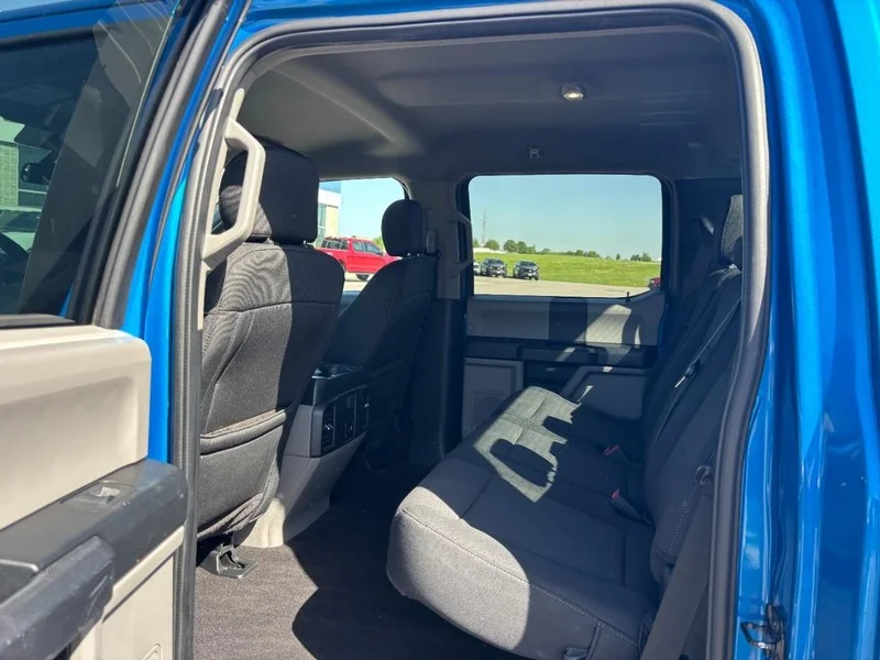 Used 2020 Velocity Blue Metallic Ford XL image 10