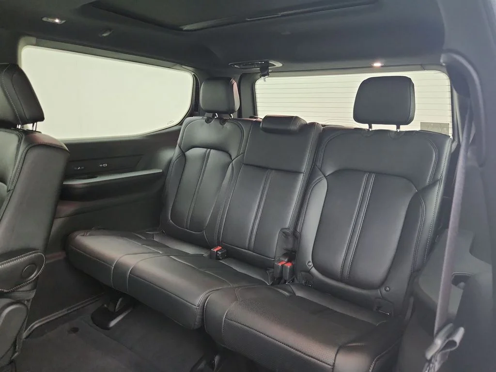 New 2026 Fathom Blue Pearl-Coat Exterior Paint (Late Availability) Jeep Limited Reserve image 33