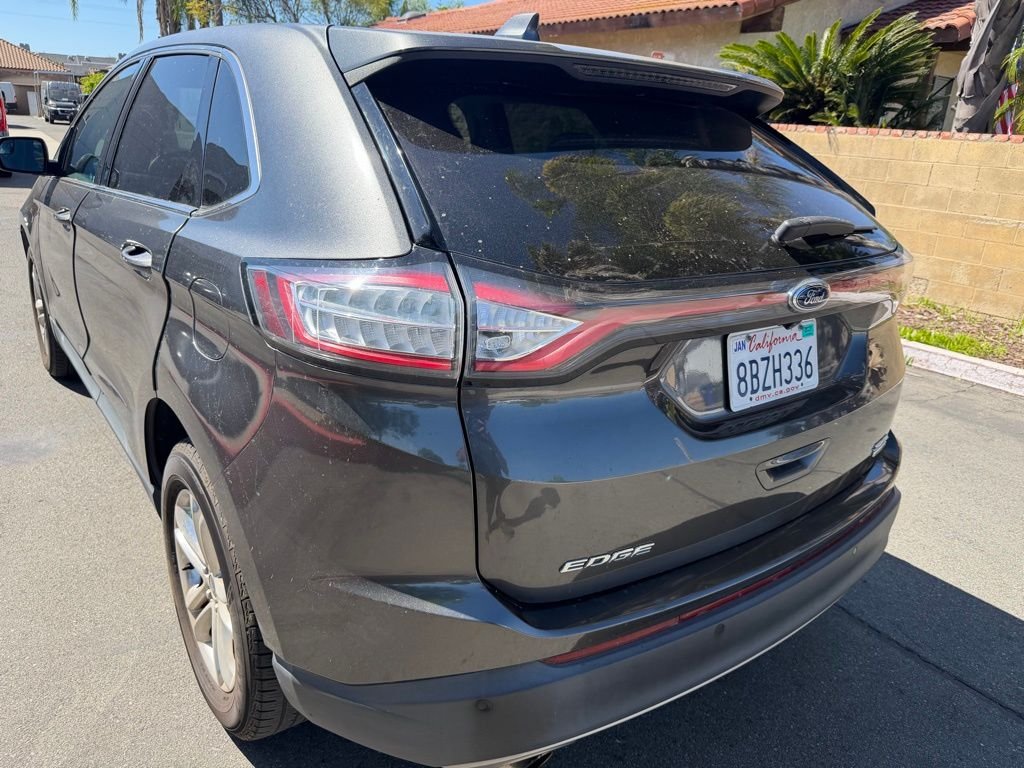 Used 2018 Gray Ford SEL image 7