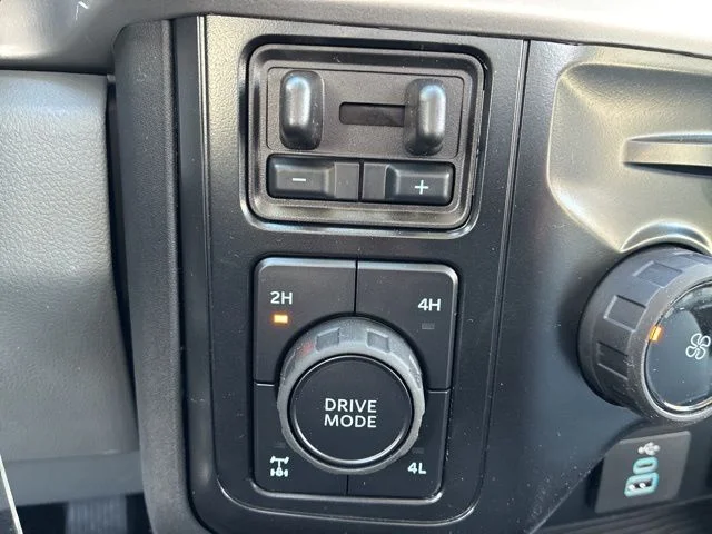 New 2026 Oxford White Ford F-250® XL image 32
