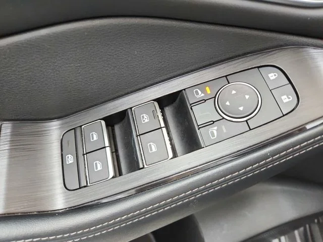 Used 2026 Gray Nissan Platinum image 43
