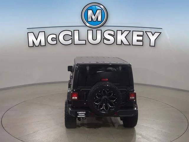 Used 2018 Black Jeep Unlimited Sahara image 24