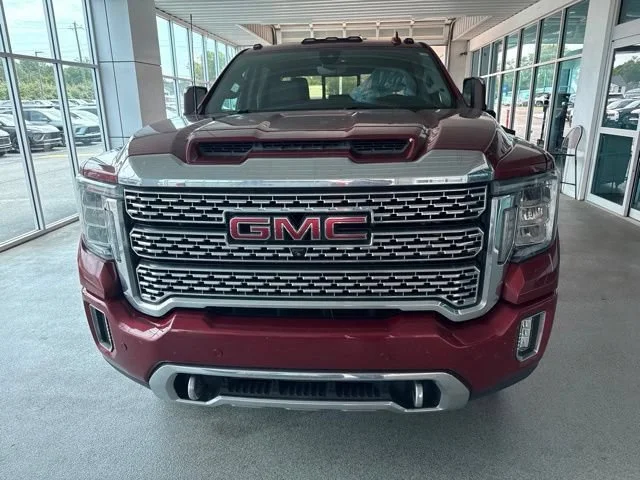 Used 2020 RED QUARTZ TINTCOAT GMC Denali image 3