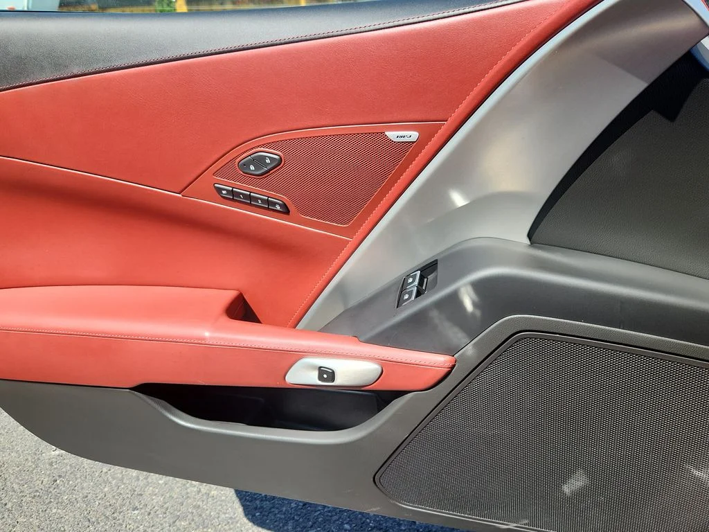Used 2017 Red Chevrolet Z06 image 9