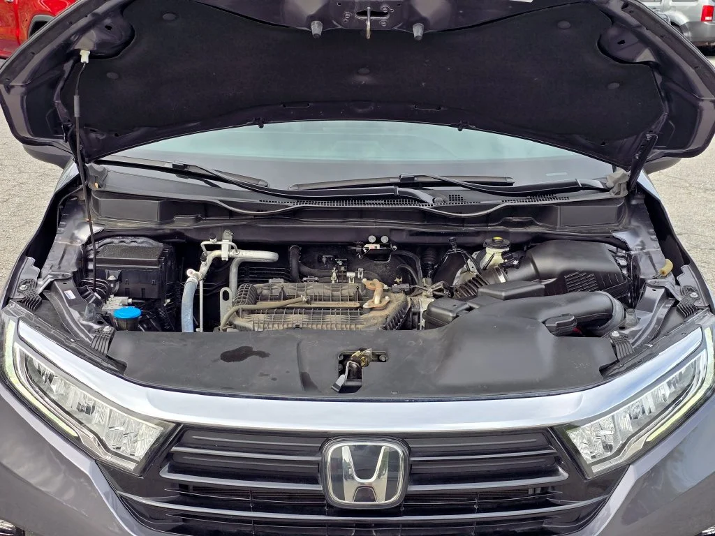 Used 2023 Gray Honda Touring image 25
