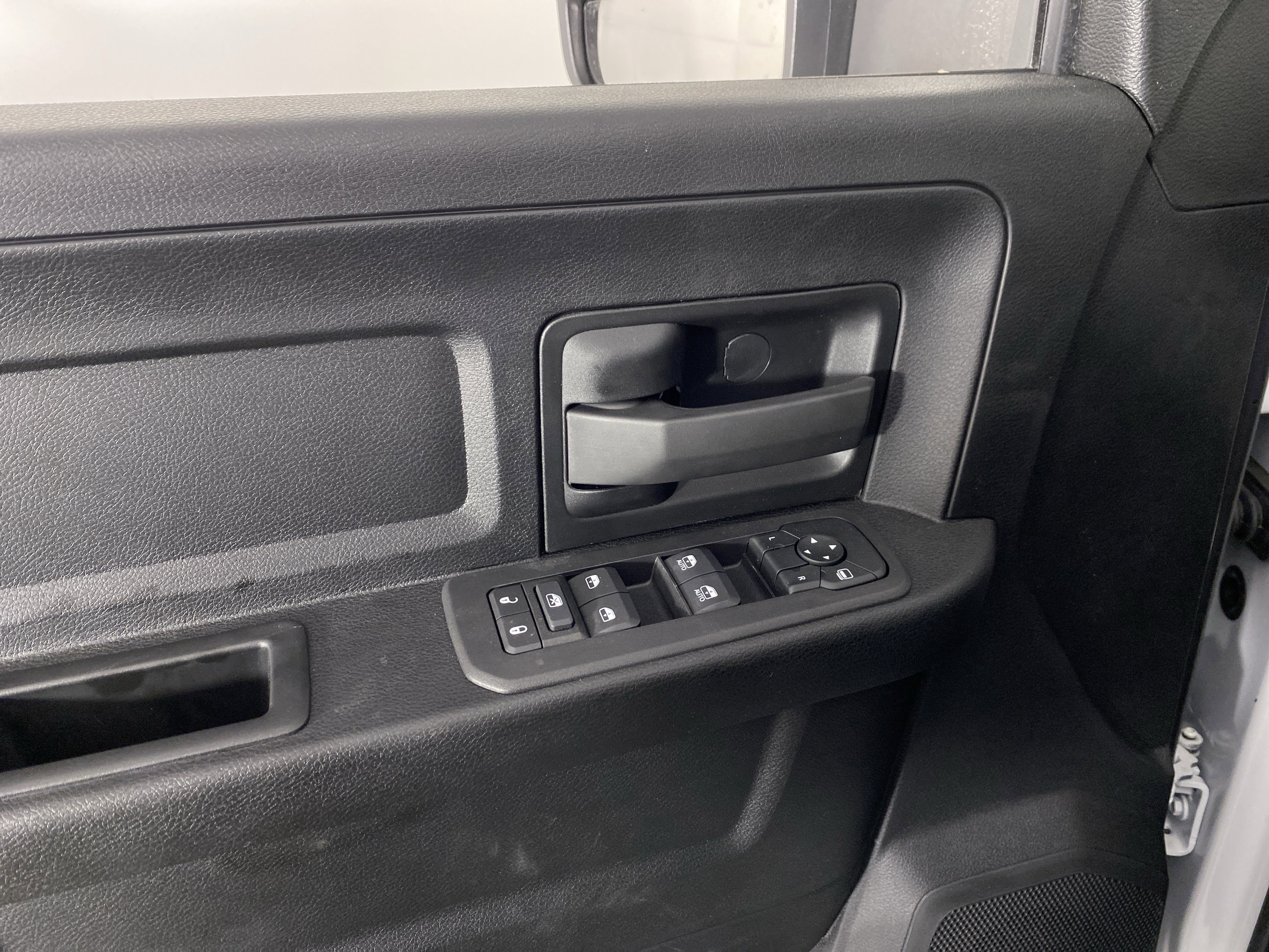 2026 RAM 2500 Tradesman - Photo 11