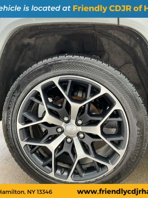 Used 2024 Silver Jeep Summit Reserve image 21