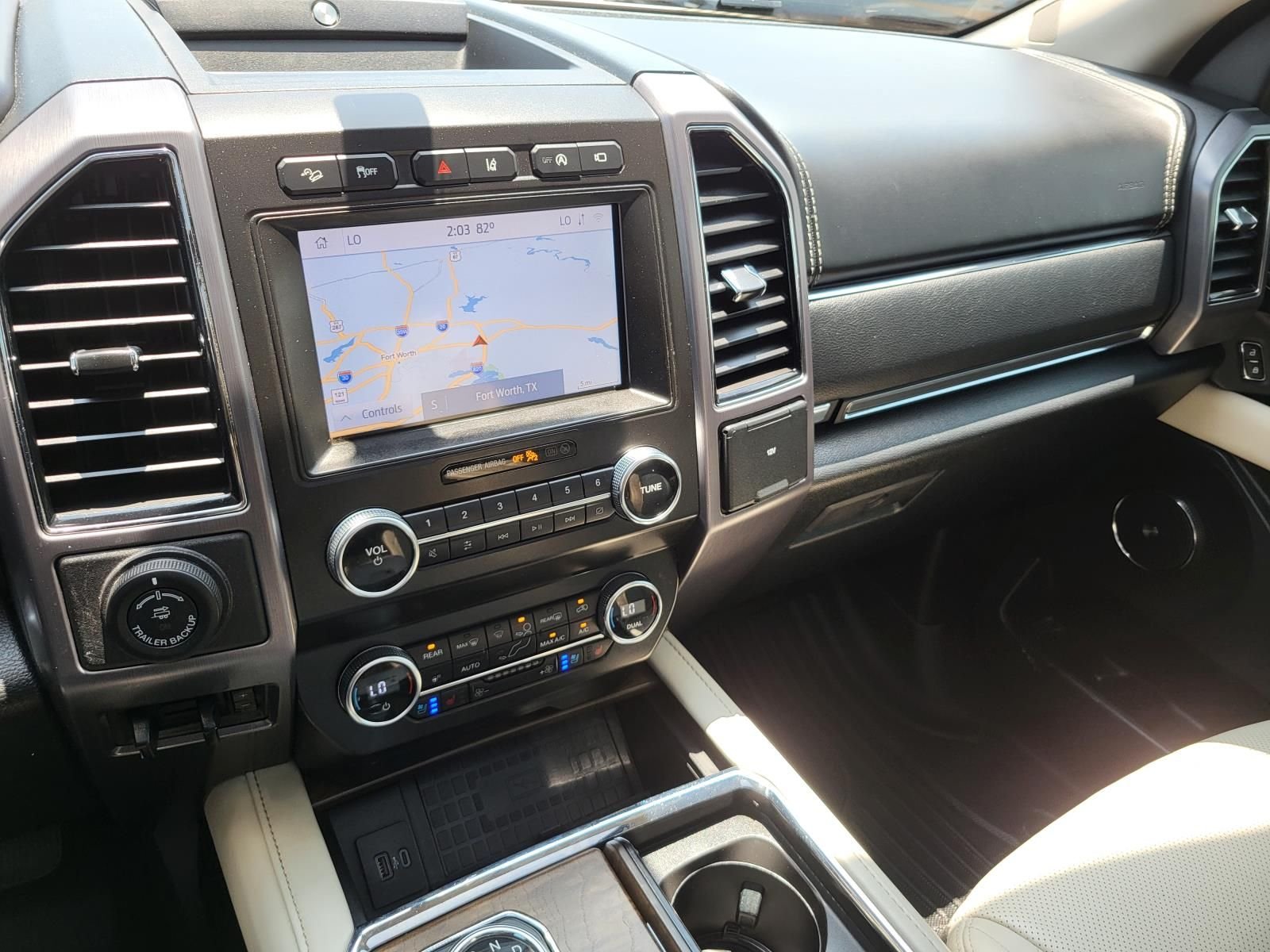 Used 2020 Desert Gold Metallic Ford Platinum image 26