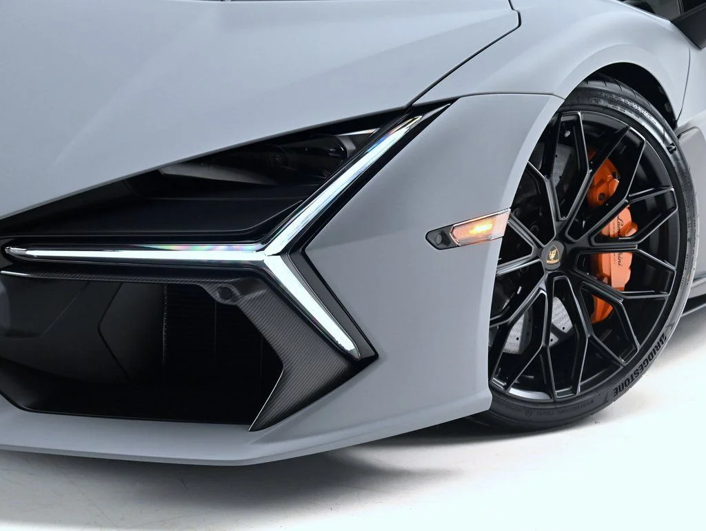 2026 Lamborghini Revuelto Base - Photo 26