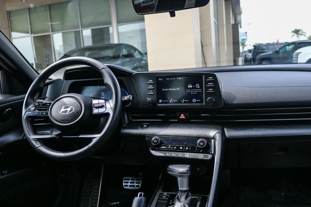 Certified Used 2025 Gray Hyundai SEL Sport image 13
