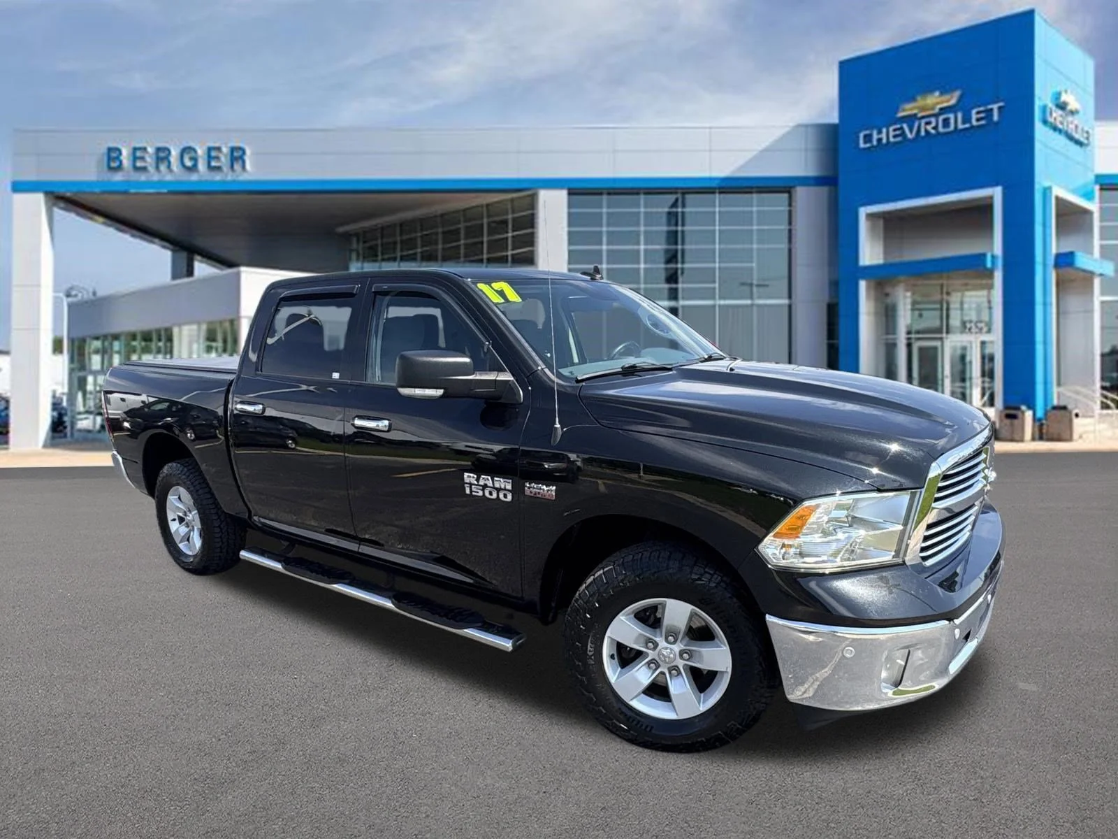 2017 RAM 1500 Big Horn 4x4 Crew Cab 5'7's photo