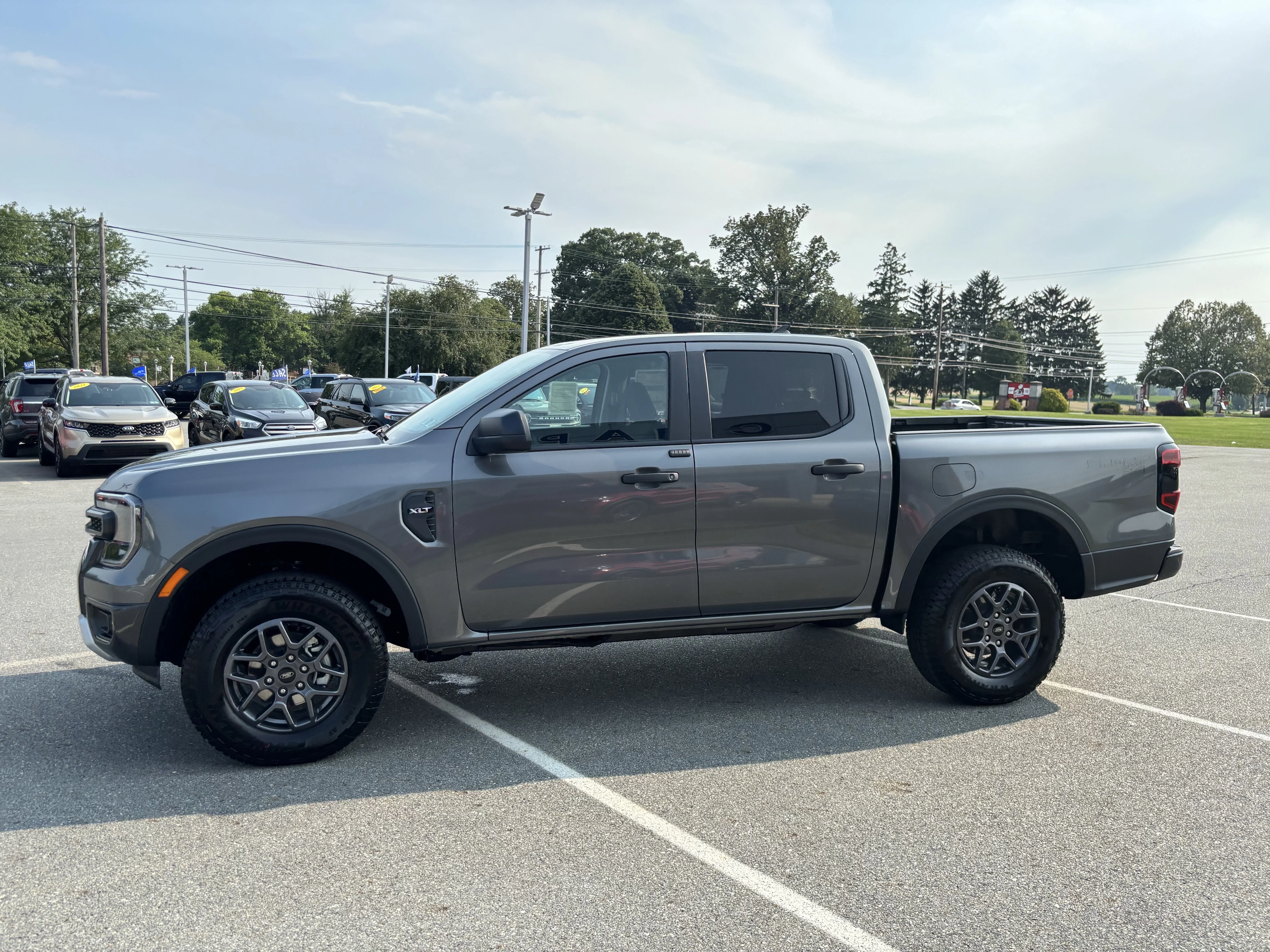 New 2026 Carbonized Gray Metallic Ford XLT image 4