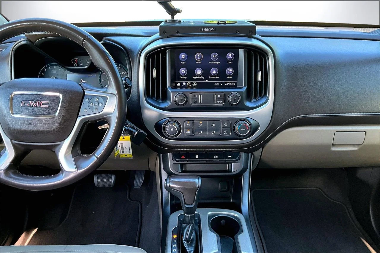 Used 2020 Blue GMC SLE1 image 12