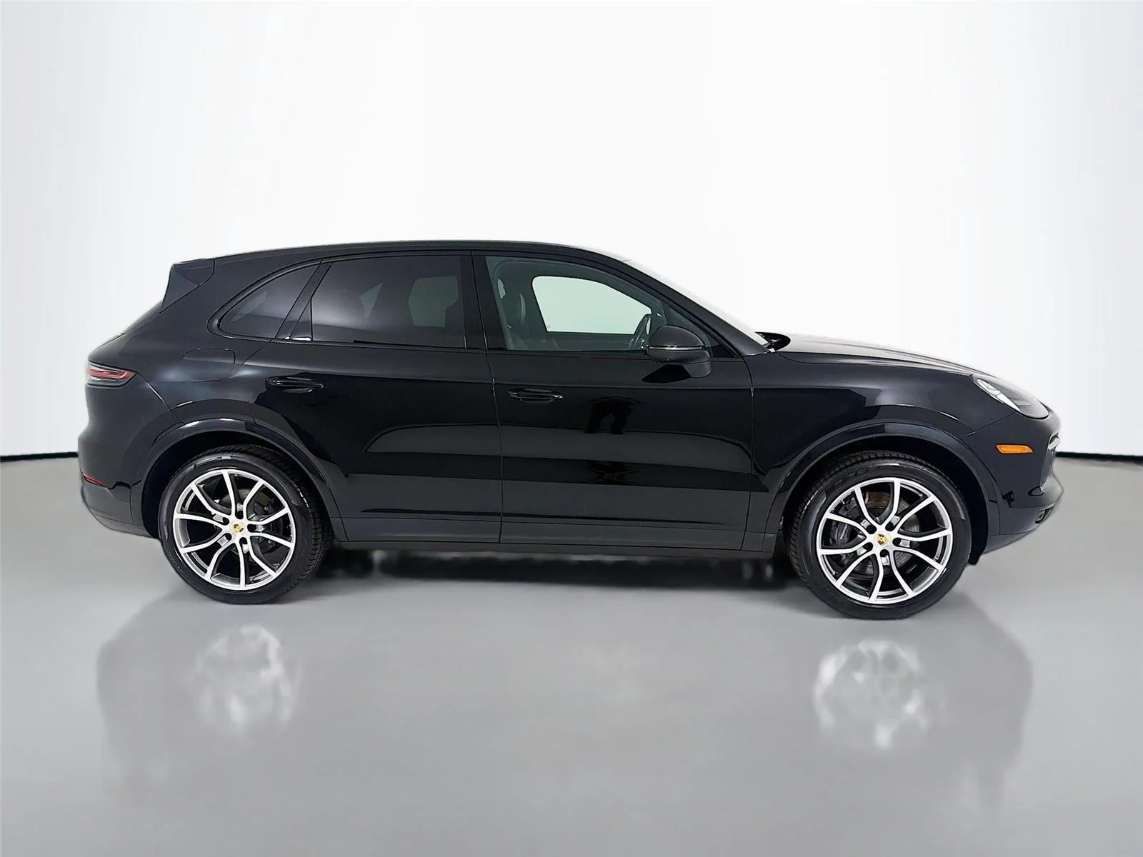 Used 2023  Porsche Base image 28