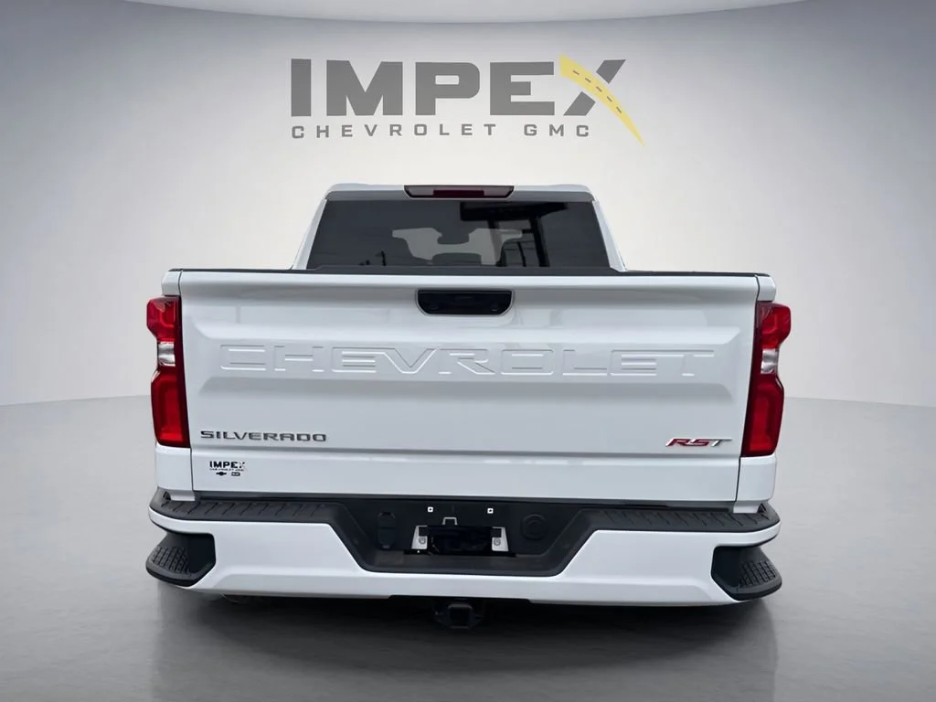 Used 2026 Summit White Chevrolet RST image 4