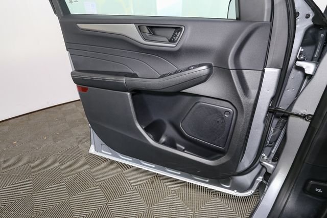Used 2023 Silver Ford Active image 38