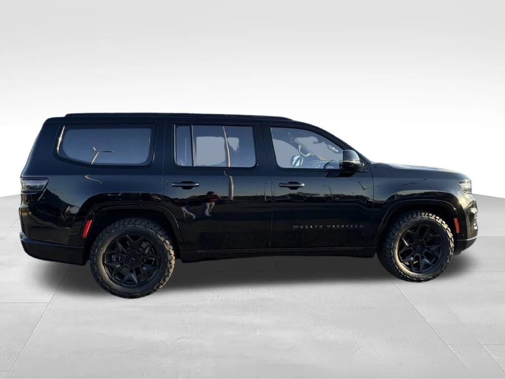 Used 2023 Black Jeep Series III image 28
