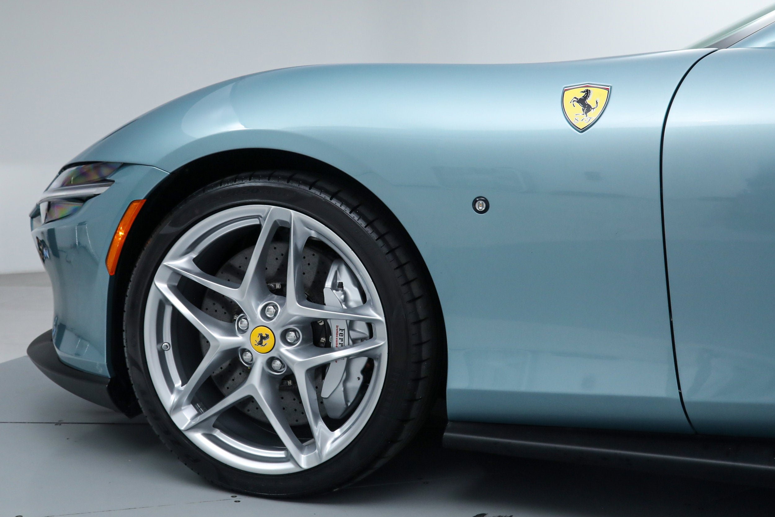 Certified Used 2025 Celeste Trevi Ferrari  image 17