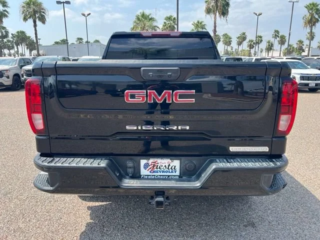 Used 2022 ONYX BLACK GMC Elevation image 6