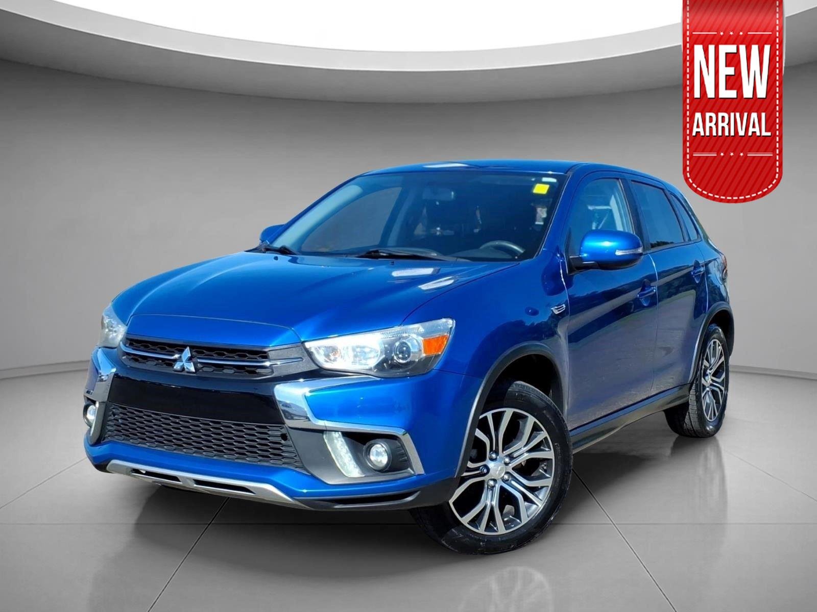 Used 2019 Octane Blue Metallic Mitsubishi SE 2.0 image 1
