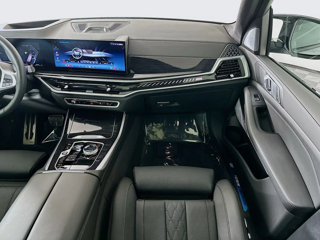 2026 BMW X5 M60i - Photo 27