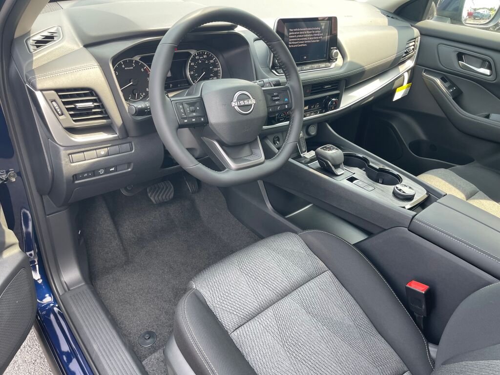 New 2026 Deep Ocean Blue Pearl Nissan SV image 6
