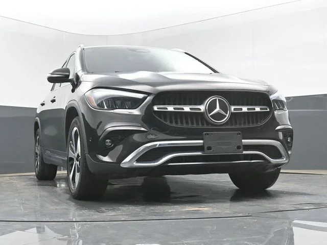 Used 2025 Black Mercedes-Benz GLA 250 image 49