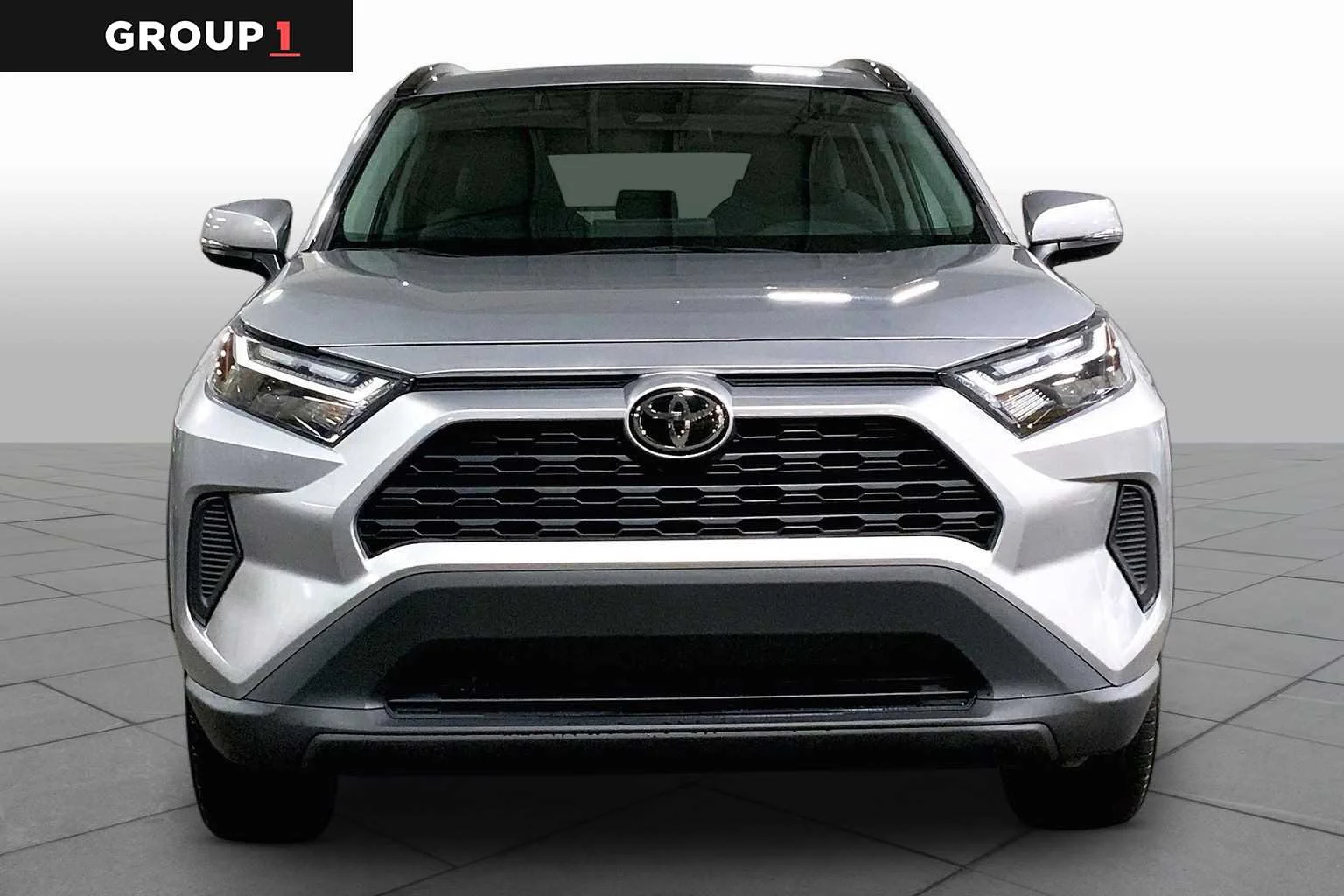 Certified Used 2025 Silver Sky Metallic Toyota Hybrid XLE image 4