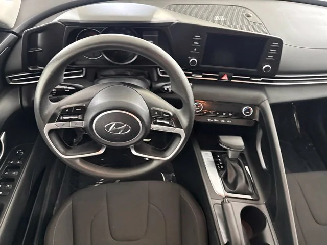 Used 2023 Silver Hyundai SEL image 25