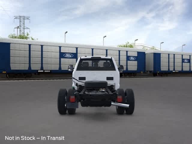New 2026 Oxford White Ford XLT image 5