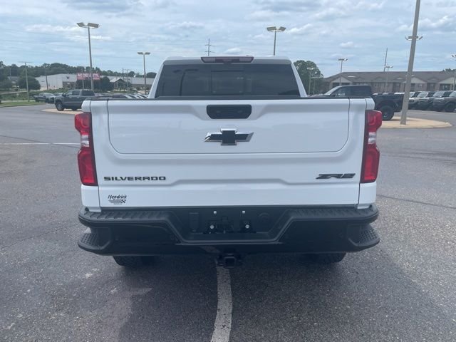 Used 2025 White Chevrolet ZR2 image 7