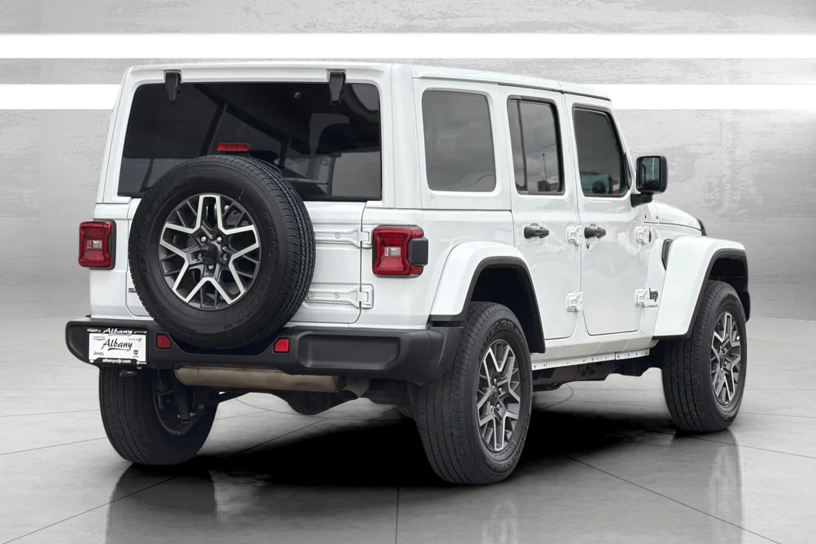 Used 2026 Bright White Clearcoat Jeep Sahara image 5
