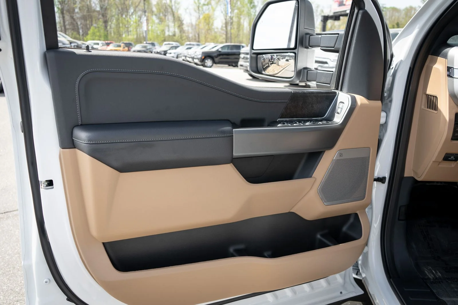 New 2026 Oxford White Ford F-350® XLT image 16