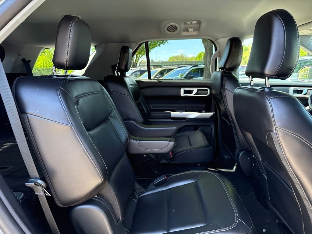 Used 2022 Silver Ford XLT image 29